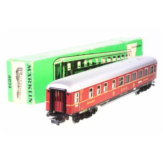 MÄRKLIN 4022 Speisewagen der DB (1959-1971)