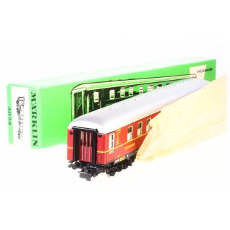 MÄRKLIN 4022 Speisewagen der DB (1959-1971)