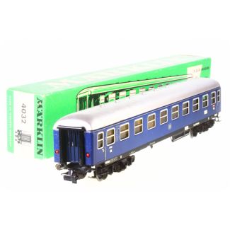 MÄRKLIN 4032 D-Zug-Wagen der DB mit Schlusslichtern (1960-1964)